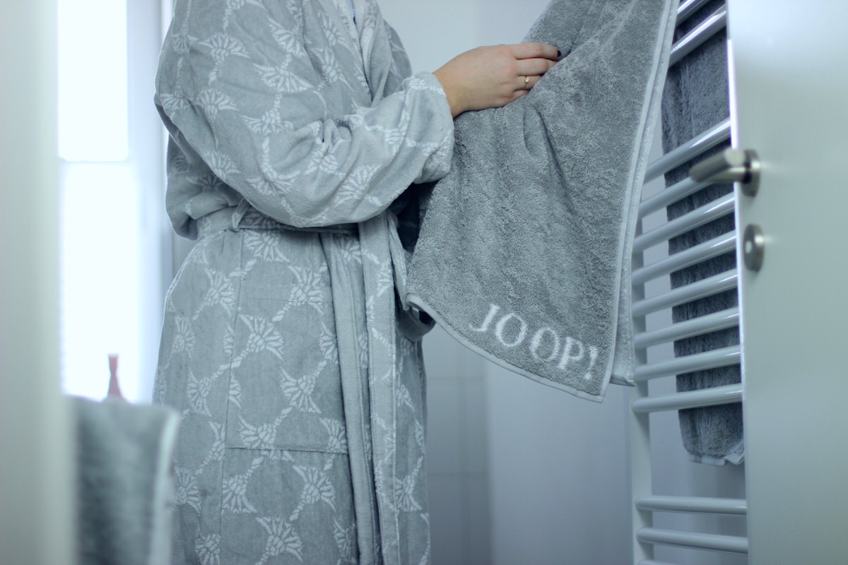 JOOP! Badezimmer, Bademantel, Living