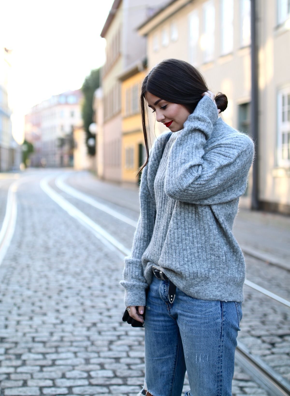 H&M Strickpullover Mohair, Acne Studios Ankle Boots Jensen, Celine Trio Bag, Levi`s 501 CT, Pandora