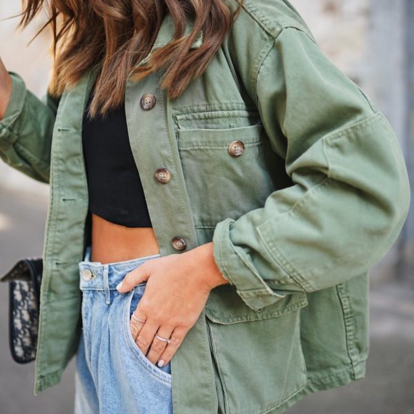 Slouchy Jeans, Crop Top, Streetstyle, Fashion, Mode, Trend, Chanel Slingbacks, Dior Tasche