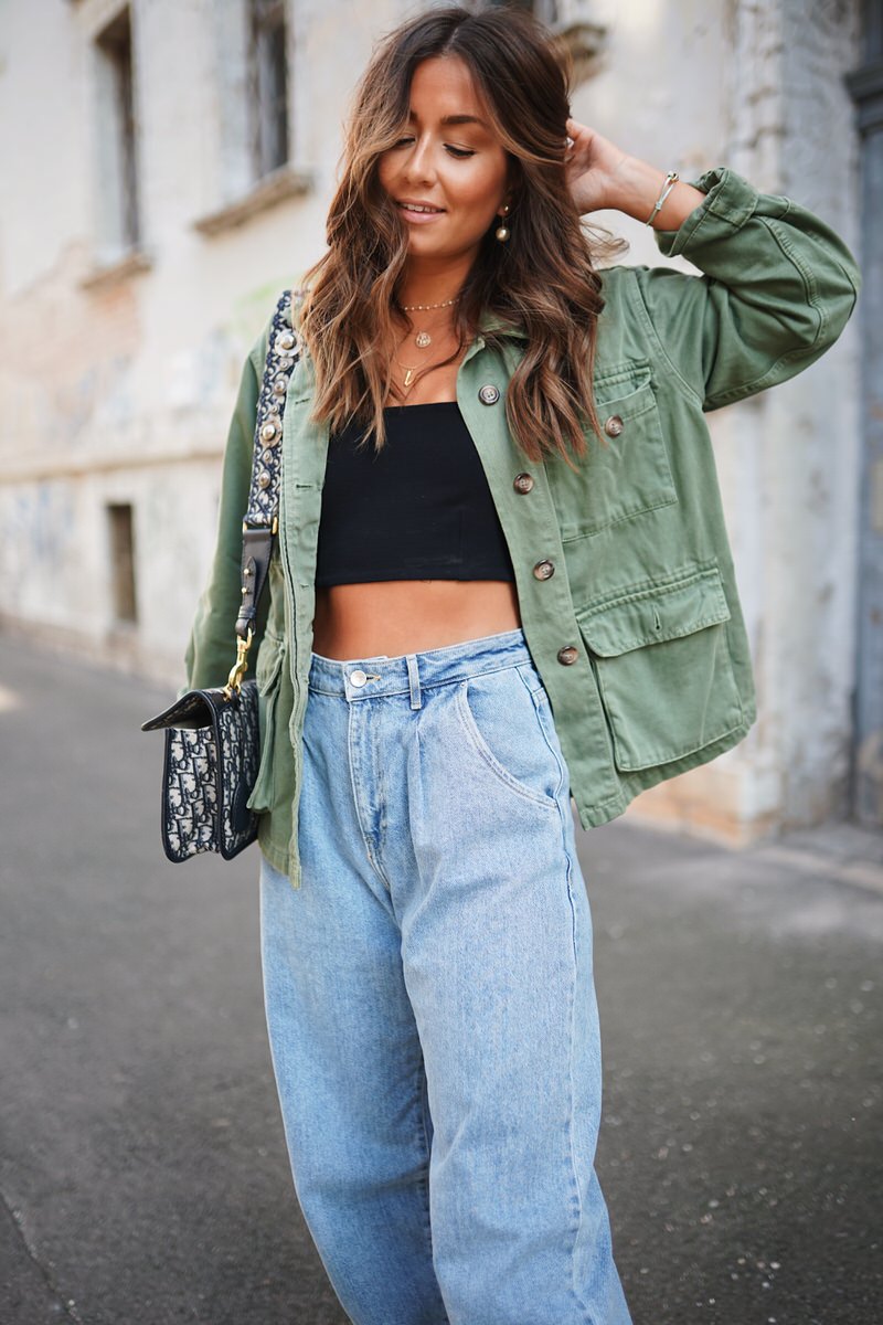 Slouchy Jeans, Crop Top, Streetstyle, Fashion, Mode, Trend, Chanel Slingbacks, Dior Tasche