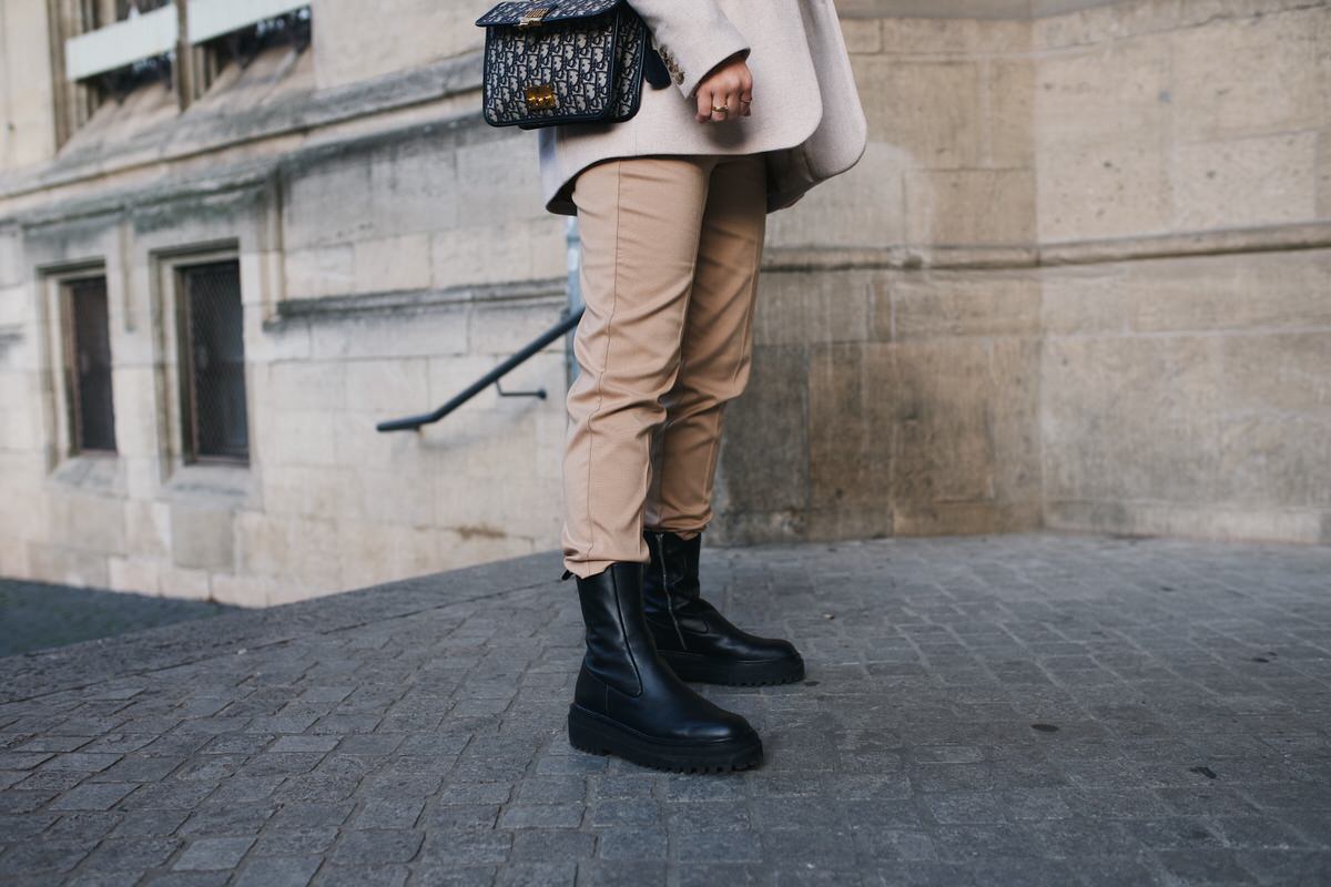 Boots, Herbst Winter 2019, Trend, Chelsea Boots, Combat Boots, Zara, Bottega Veneta, Dior Oblique, Chanel